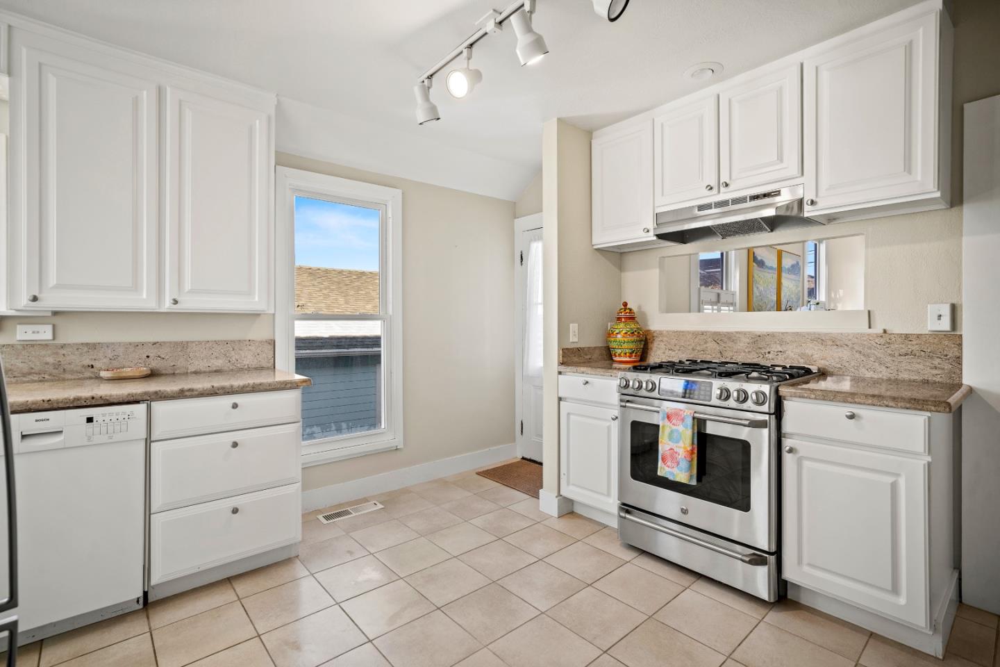 218 14th Street