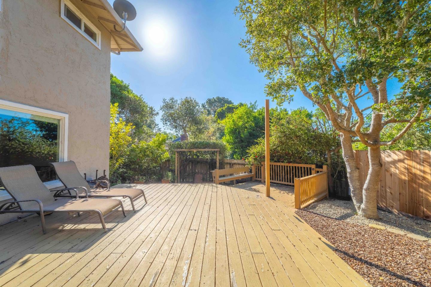 3020 Sloat Road