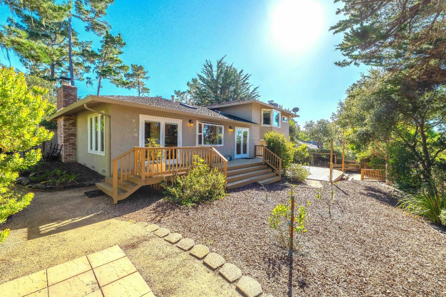 3020 Sloat Road