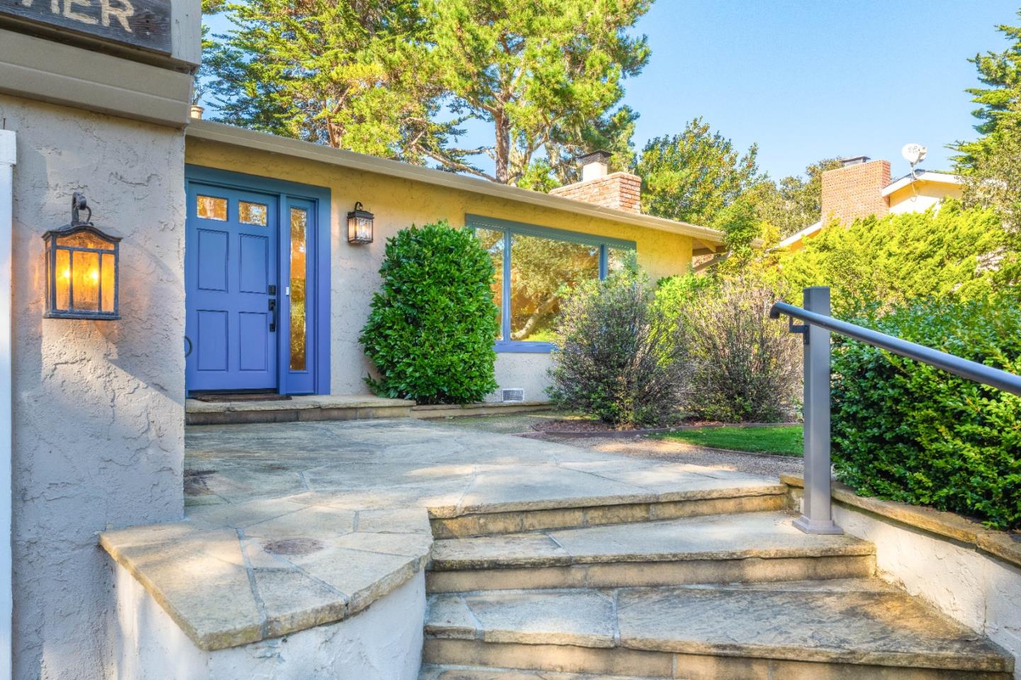 3020 Sloat Road