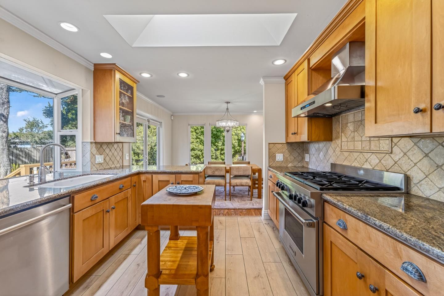 3020 Sloat Road