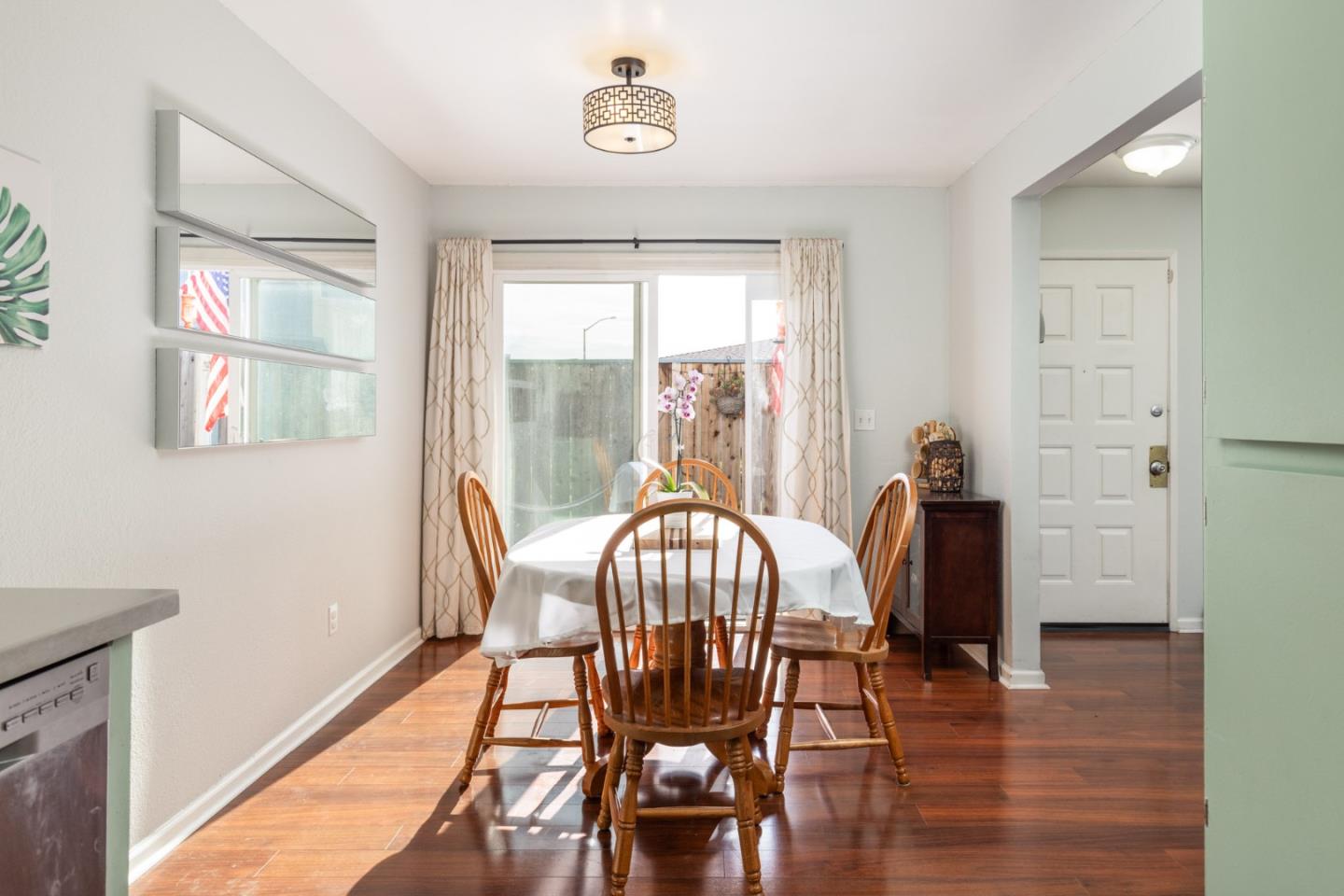 1883 Cherokee Drive 3