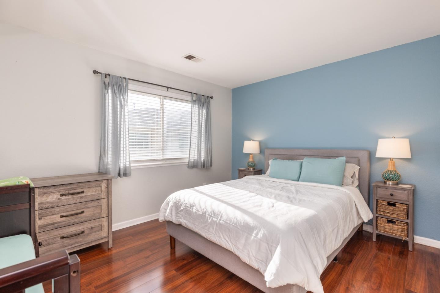 1883 Cherokee Drive 3