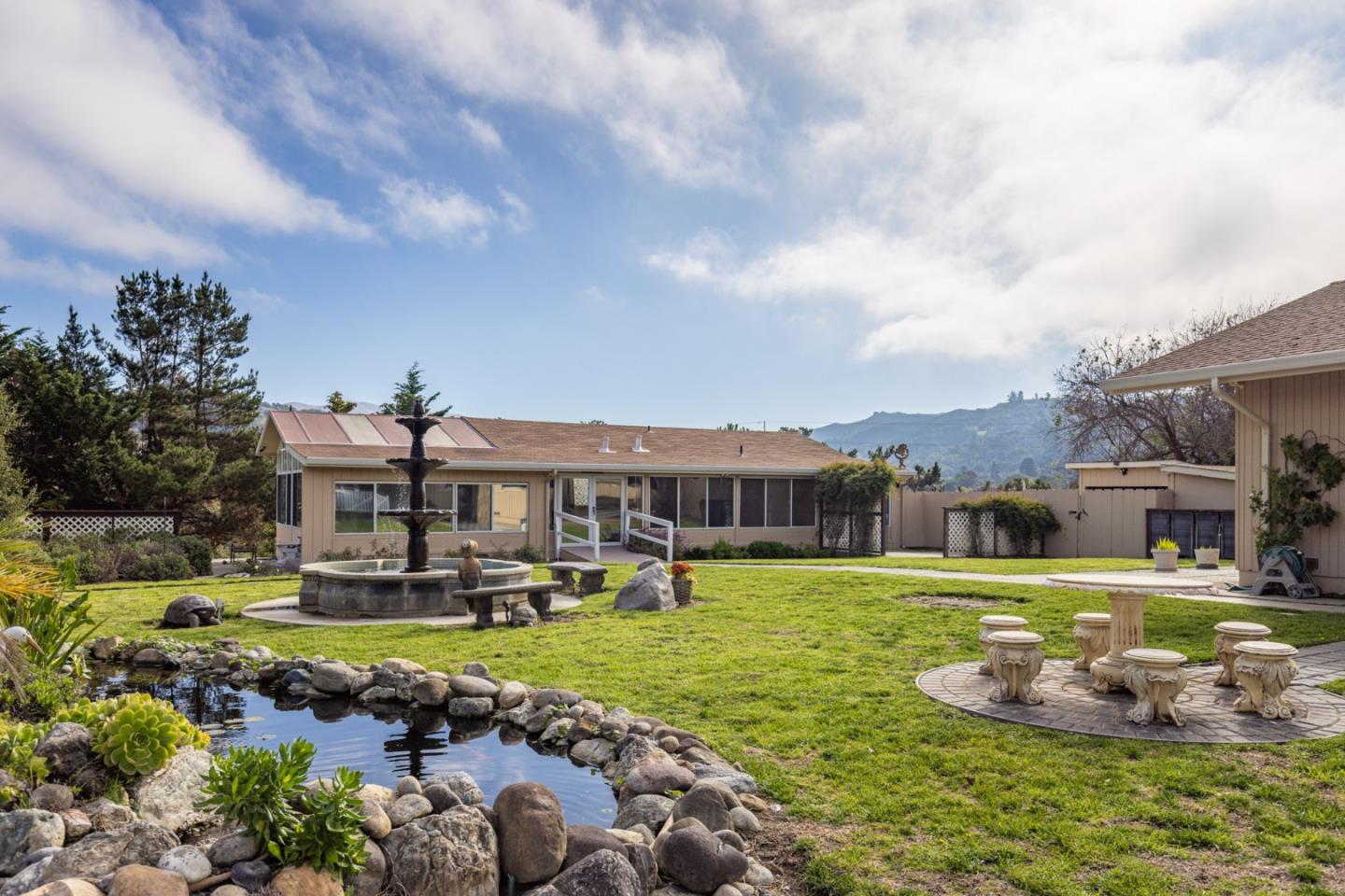 714 Monterey Salinas Highway