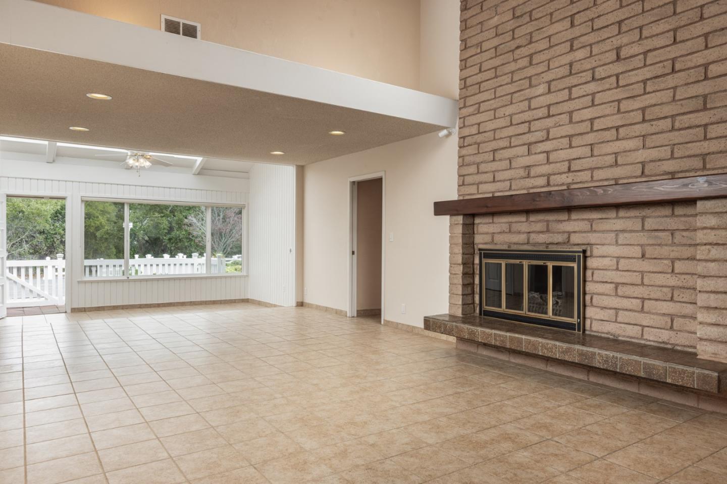 714 Monterey Salinas Highway