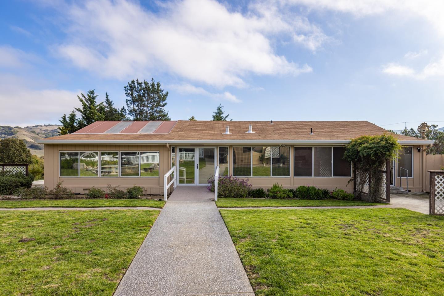 714 Monterey Salinas Highway