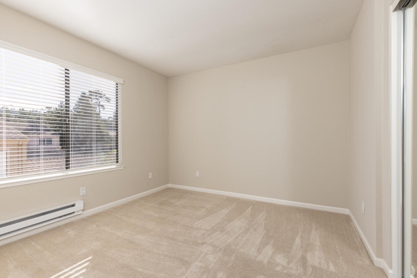 300 Glenwood Circle 265