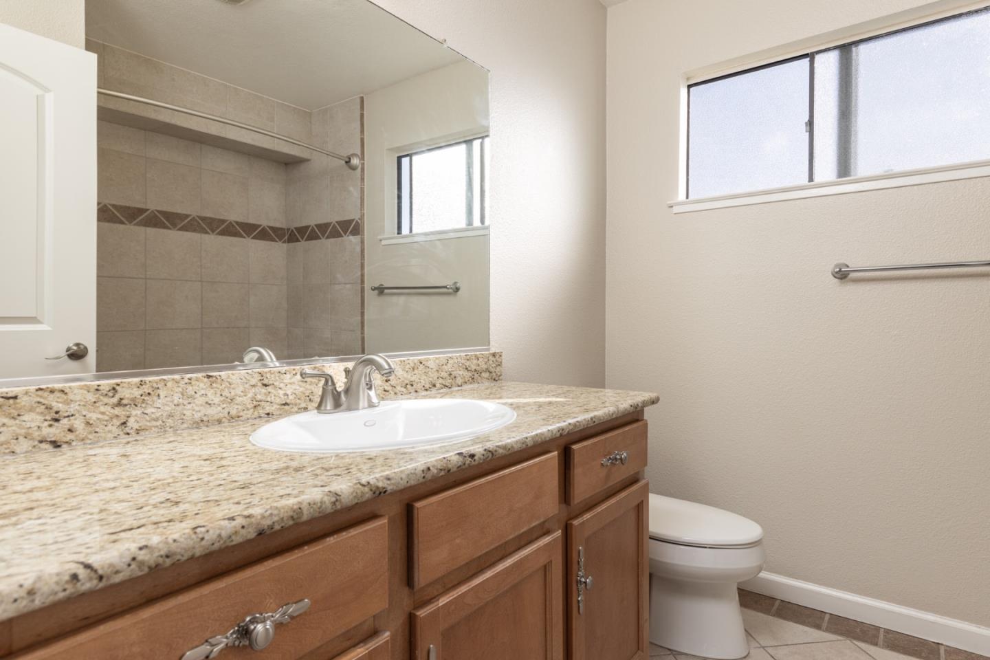 300 Glenwood Circle 265
