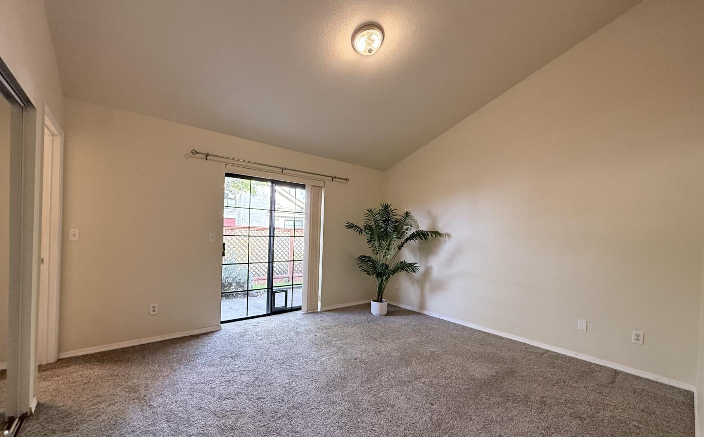 1026 Highlander Dr