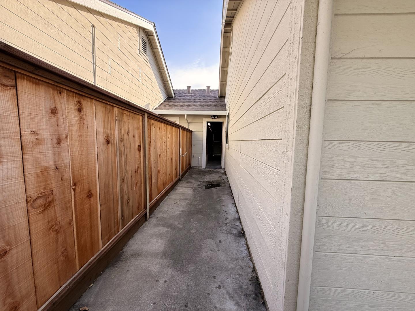 1026 Highlander Dr