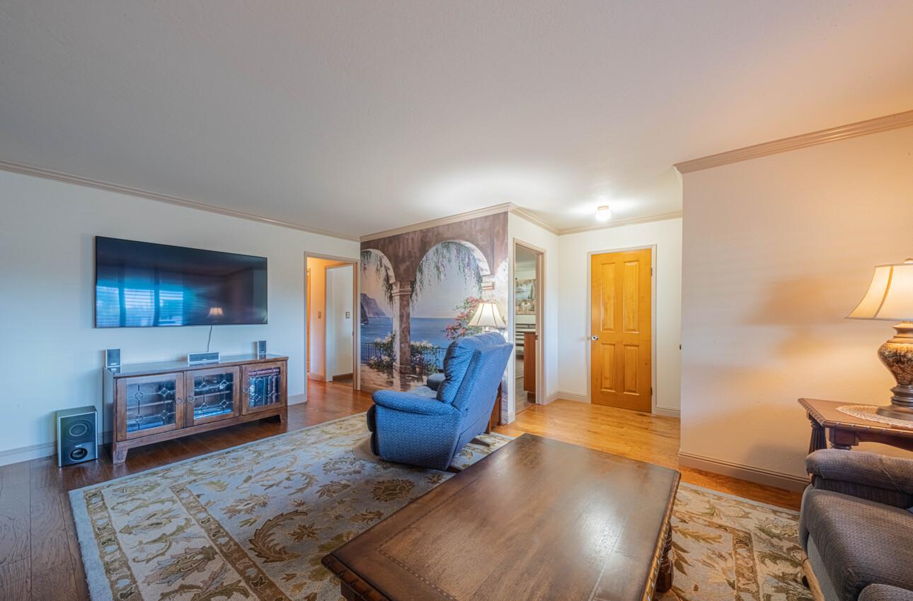 1231 Padre Dr