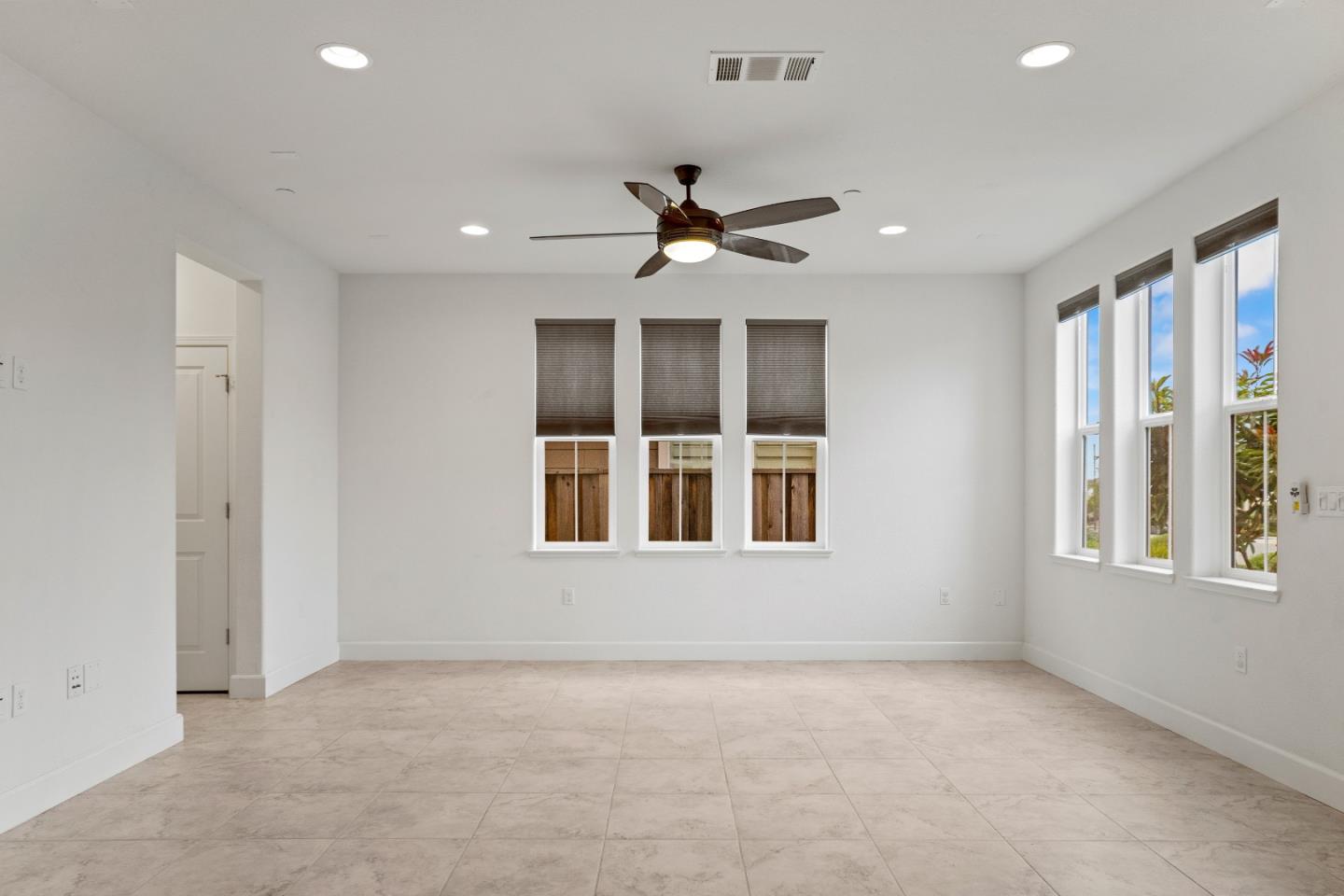 254 Boardwalk AVE