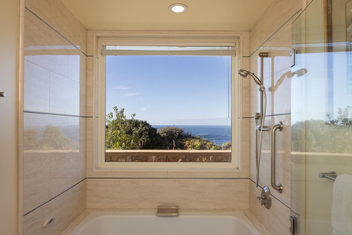 104 Yankee Point Dr