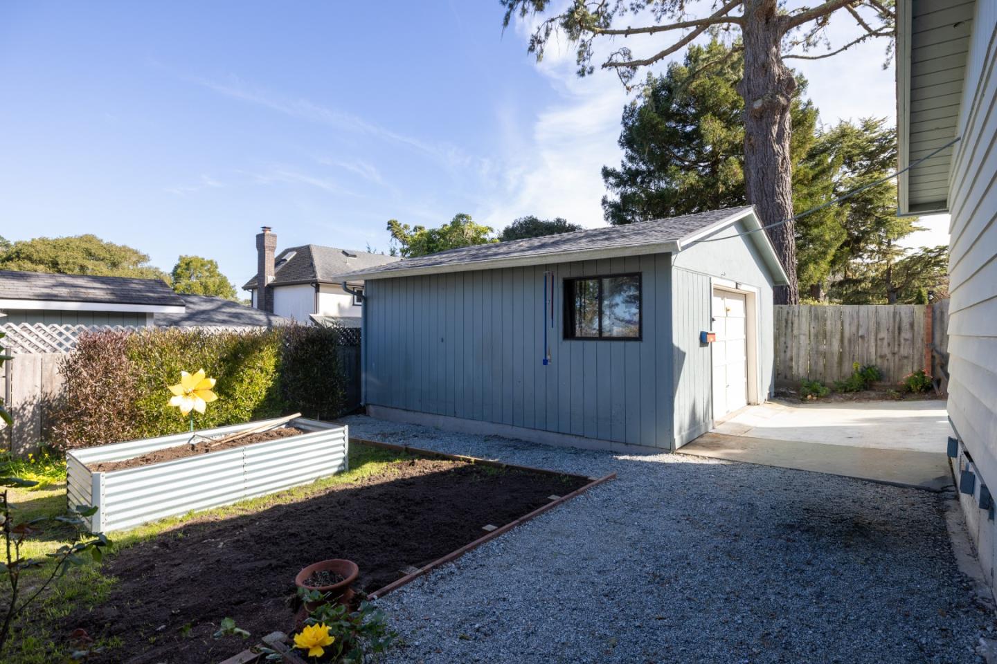 748 Alice ST