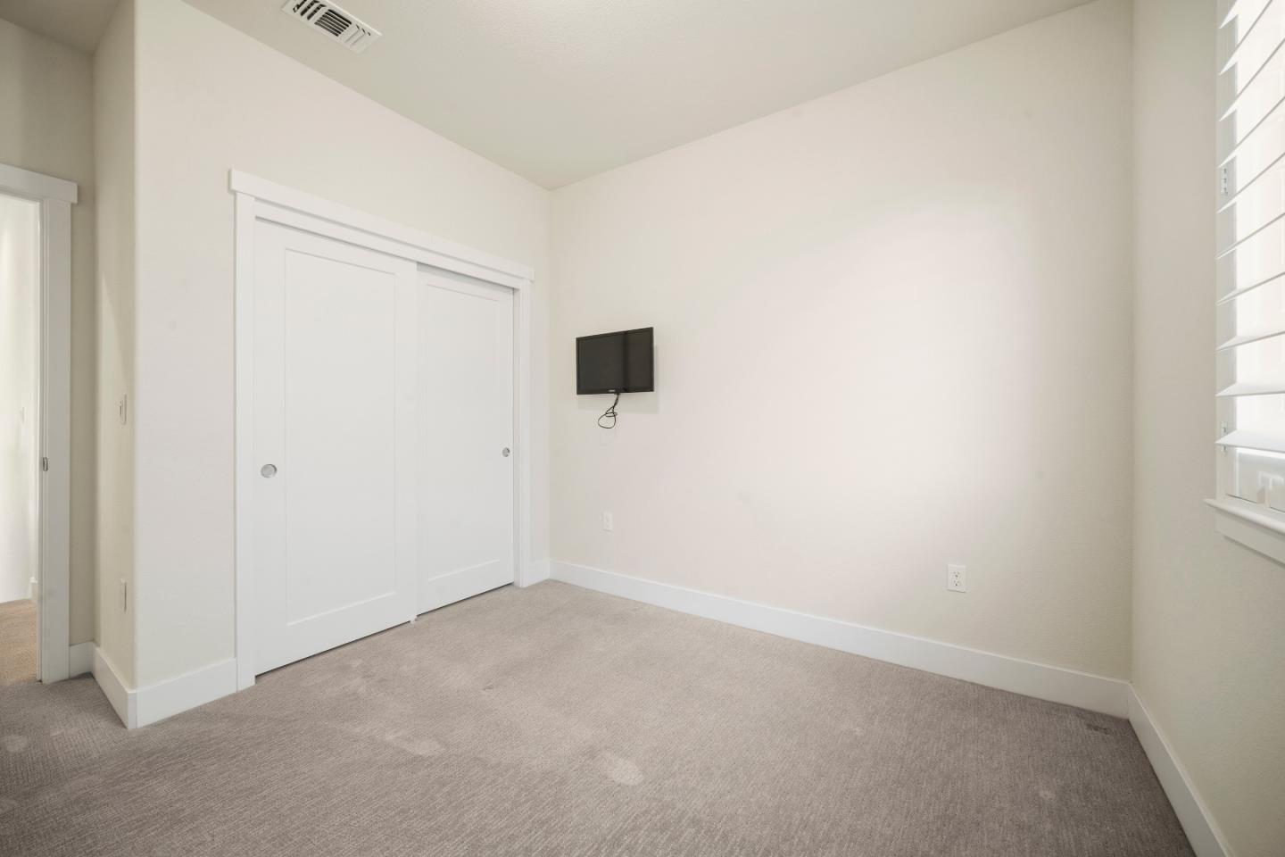 14454 Lee Ave