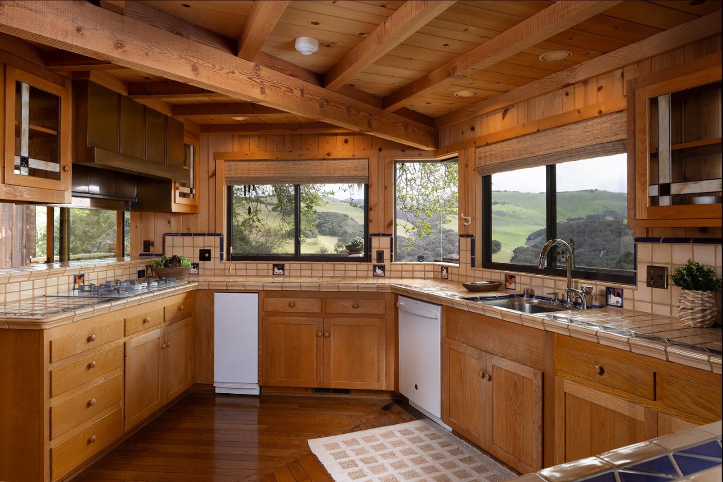 17094 Cachagua Road, CARMEL VALLEY, CA 93924