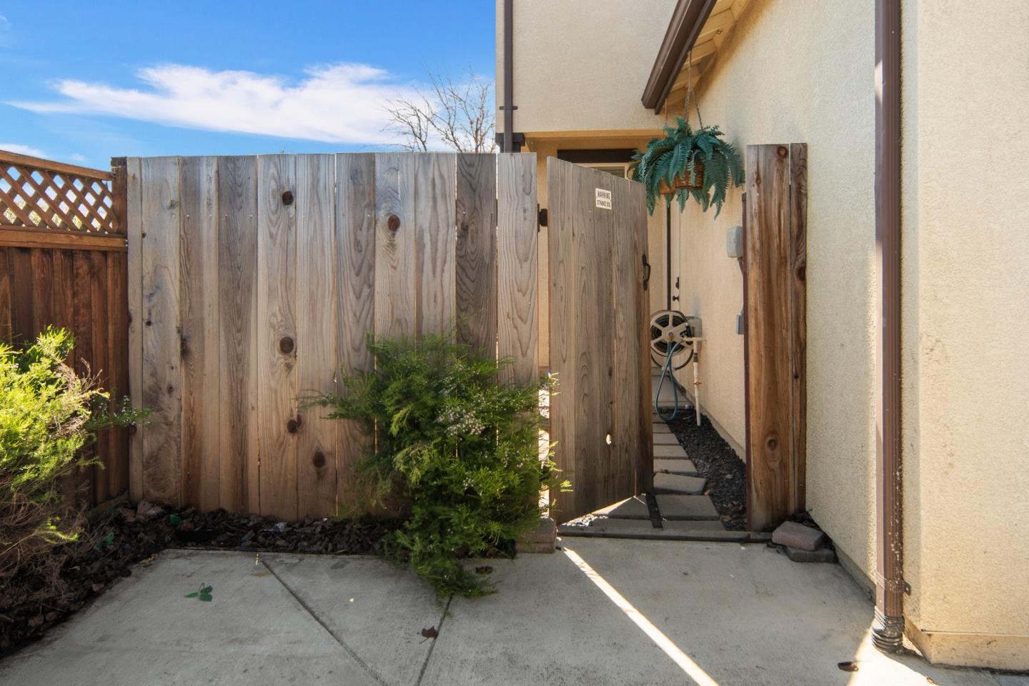 15181 Breckinridge AVE