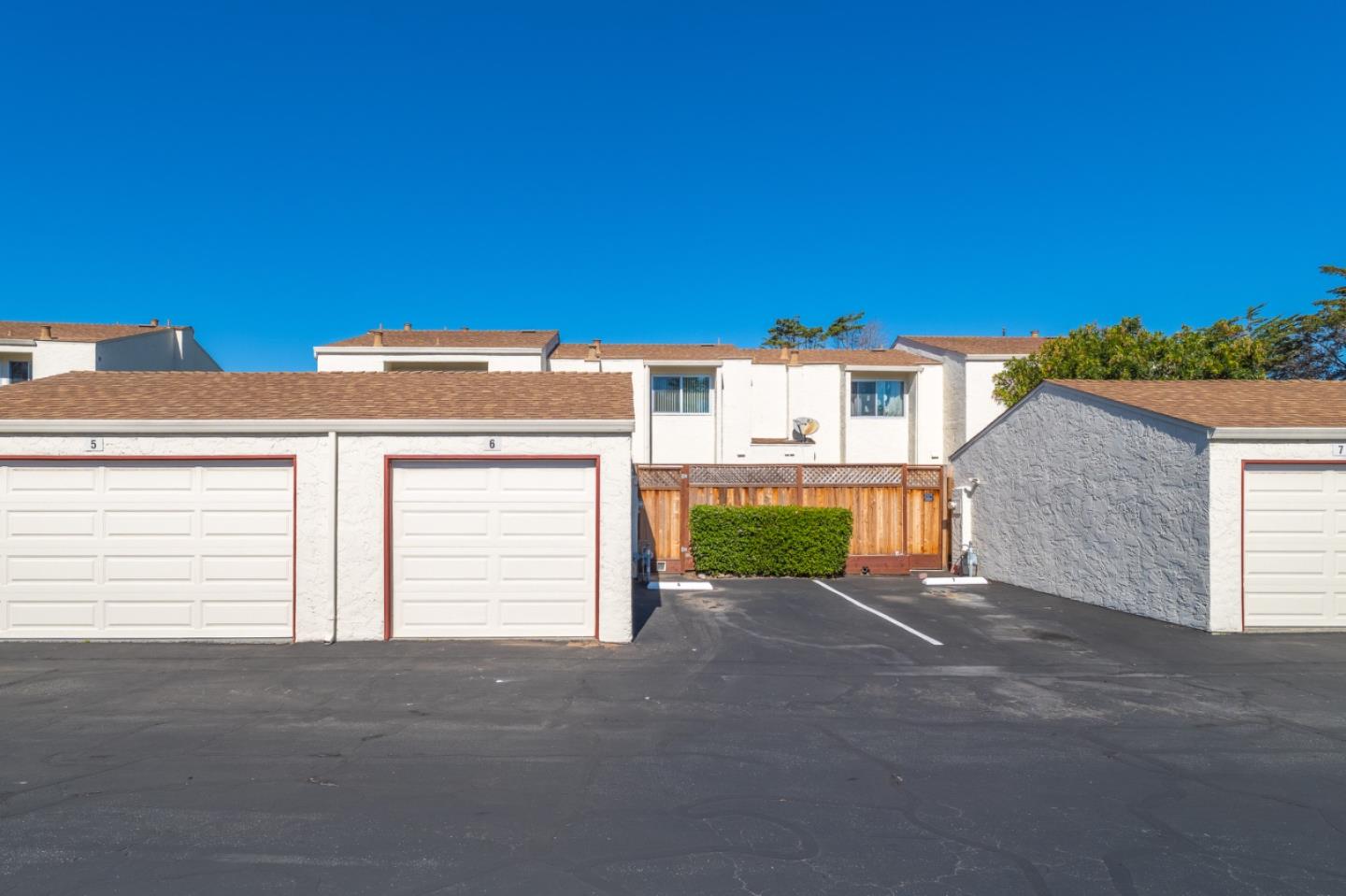 3137 Seacrest Avenue 6