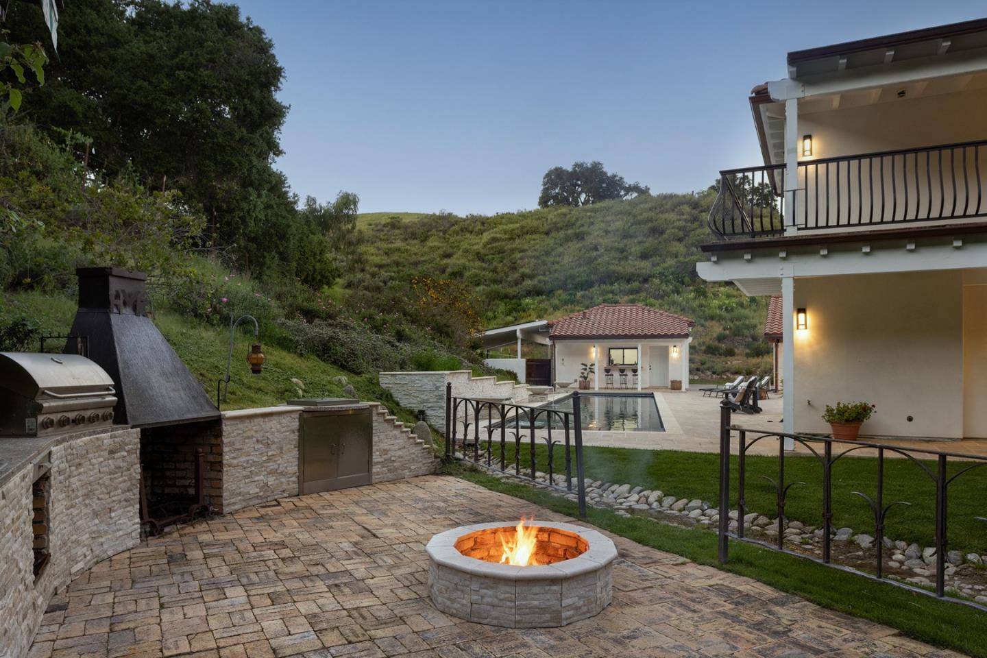 372 Corral De Tierra Road