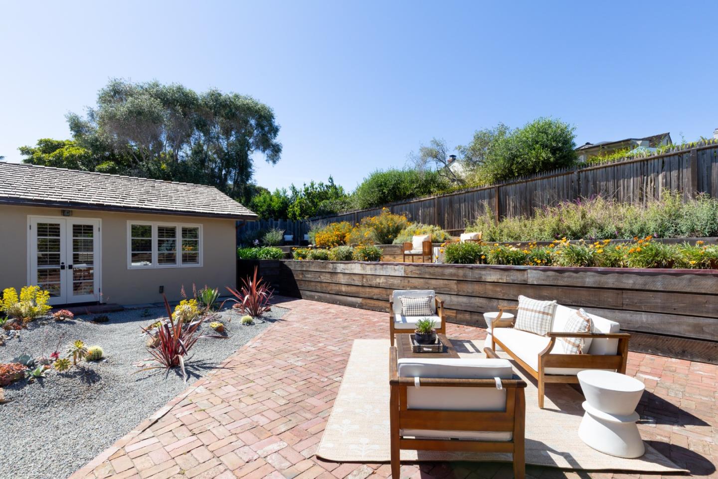 3017 Lasuen Drive