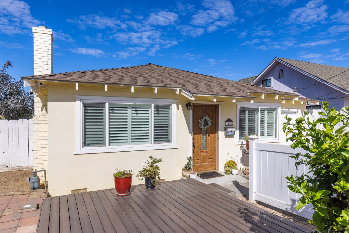 1425 Luxton Street, SEASIDE, CA 93955