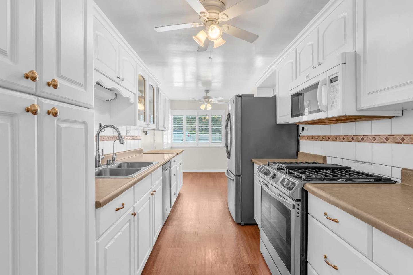 1425 Luxton Street, SEASIDE, CA 93955