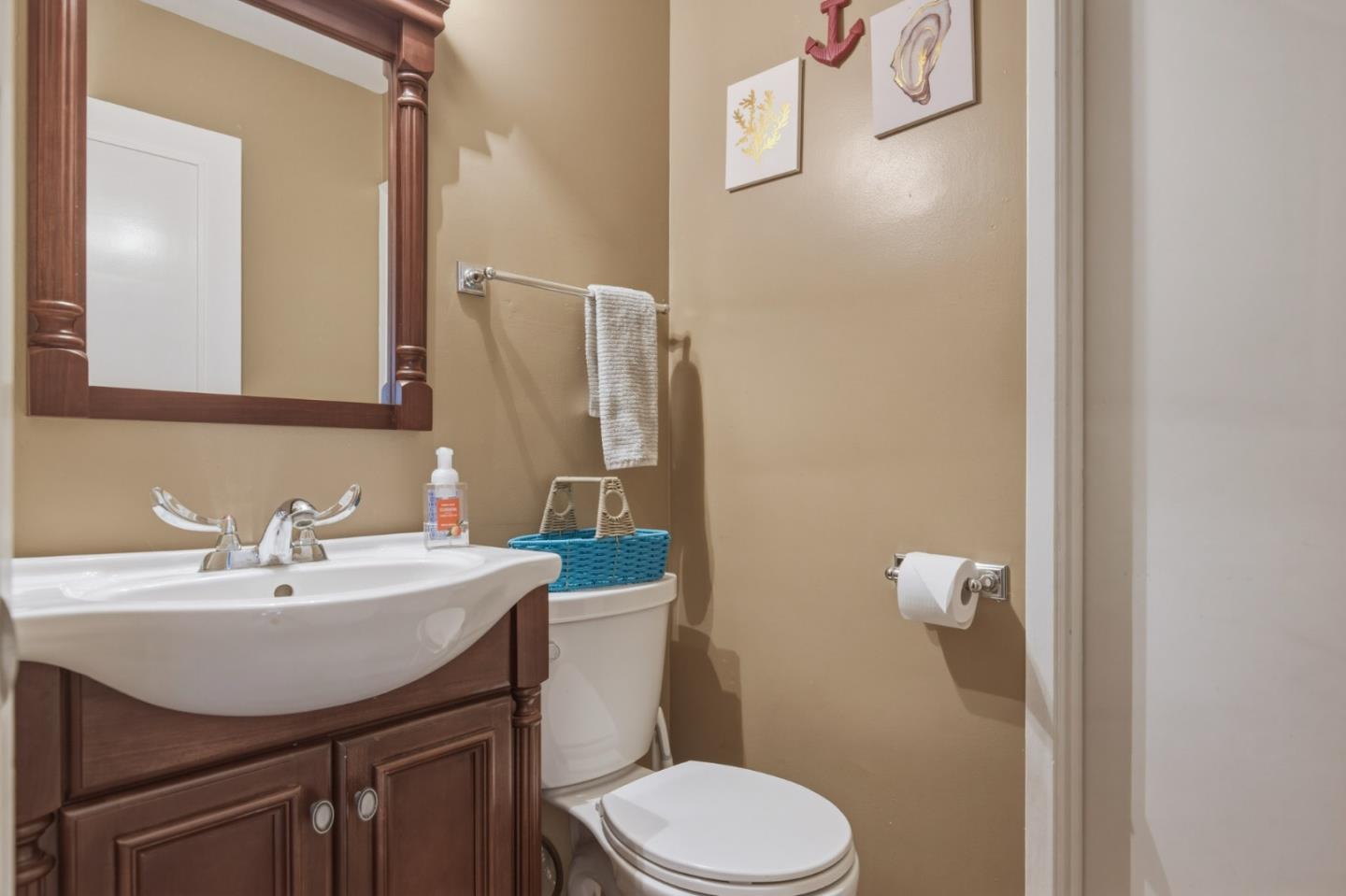 1425 Luxton Street, SEASIDE, CA 93955