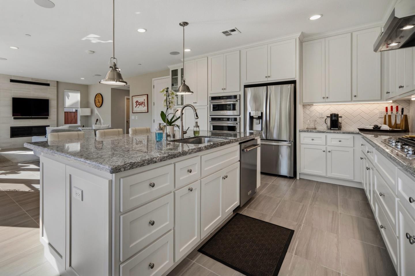 266 Sandy Gulch DR