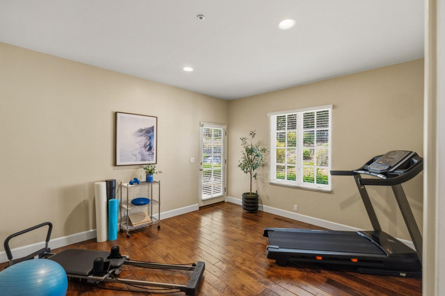 25748 Paseo El Cajon