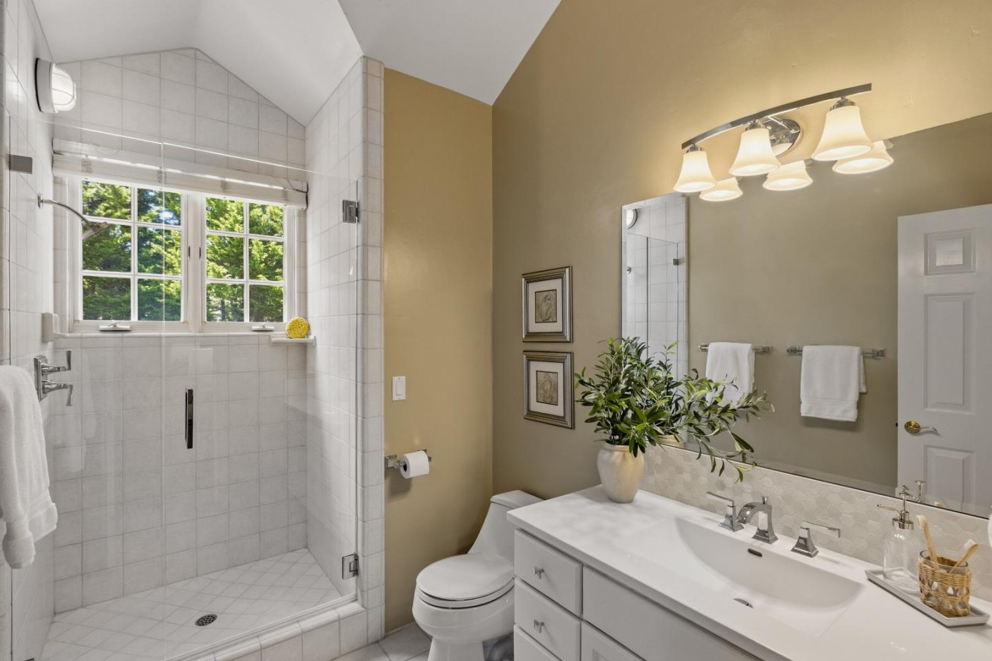 25748 Paseo El Cajon