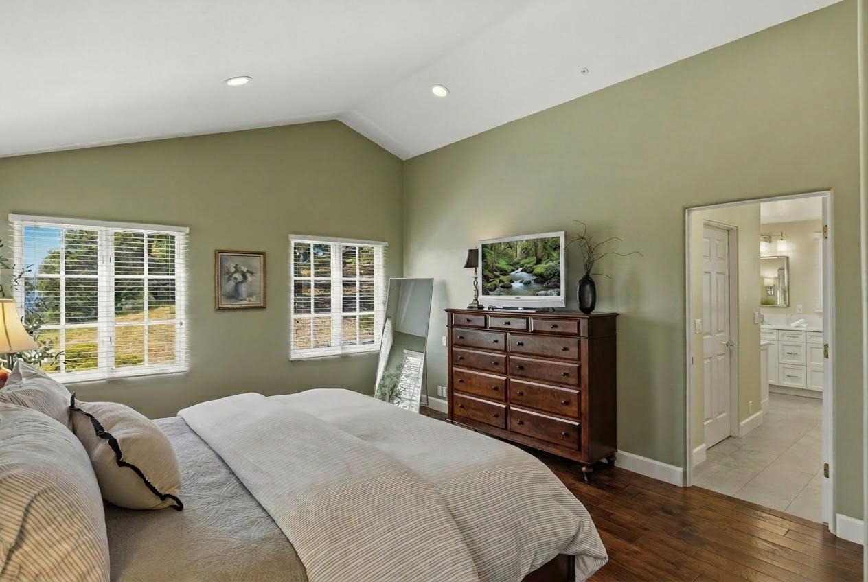 25748 Paseo El Cajon