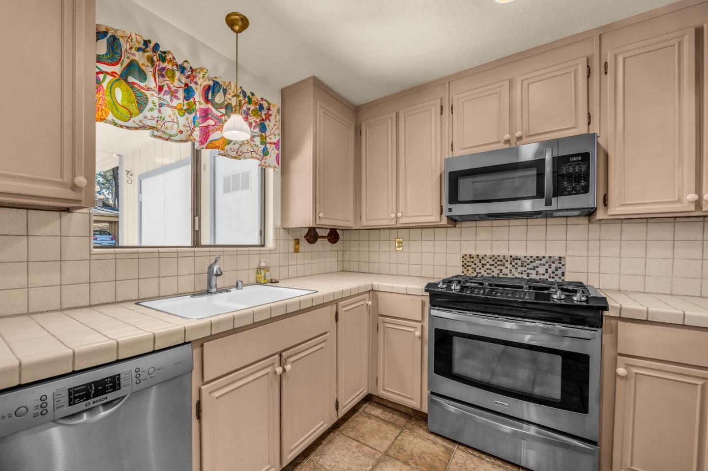 250 Forest Ridge RD 67