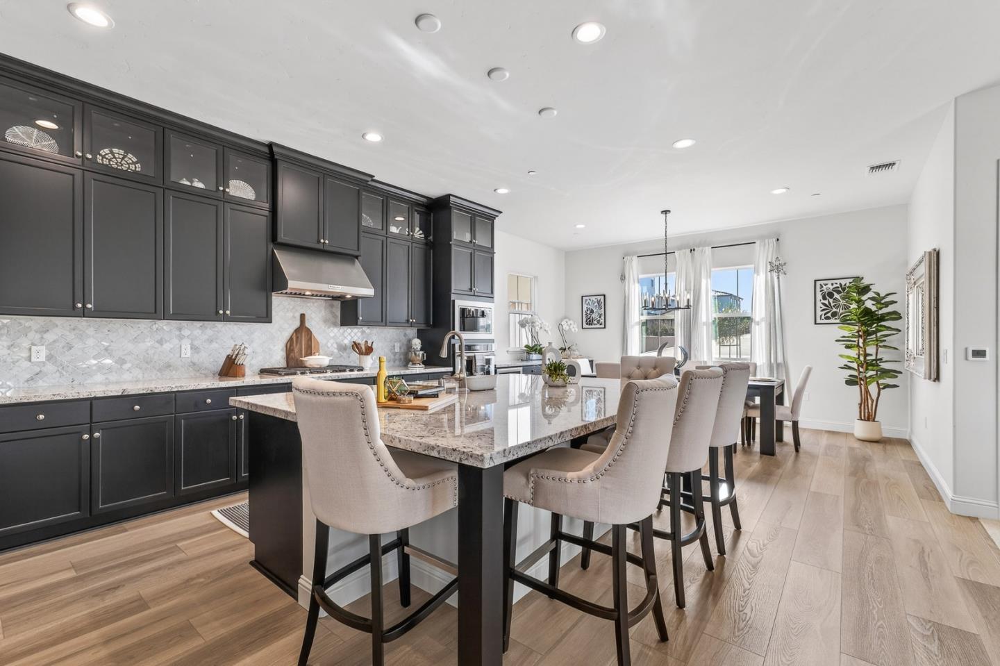 585 Santa Lucia Way