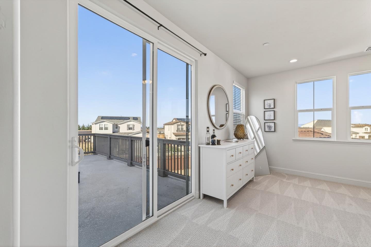 585 Santa Lucia Way