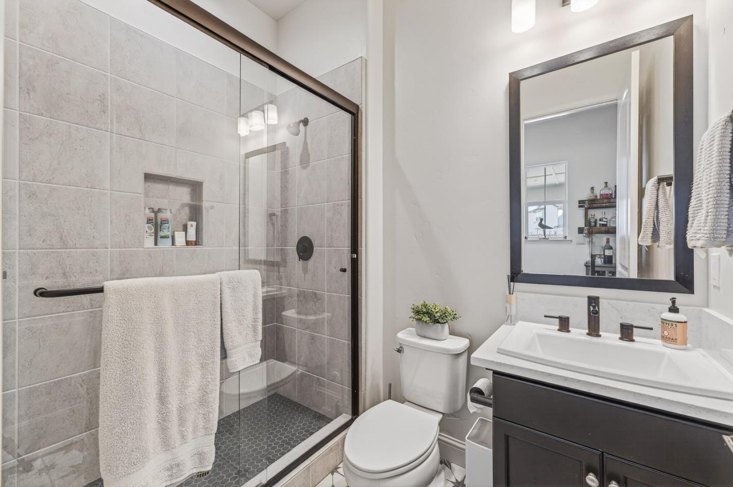 585 Santa Lucia Way