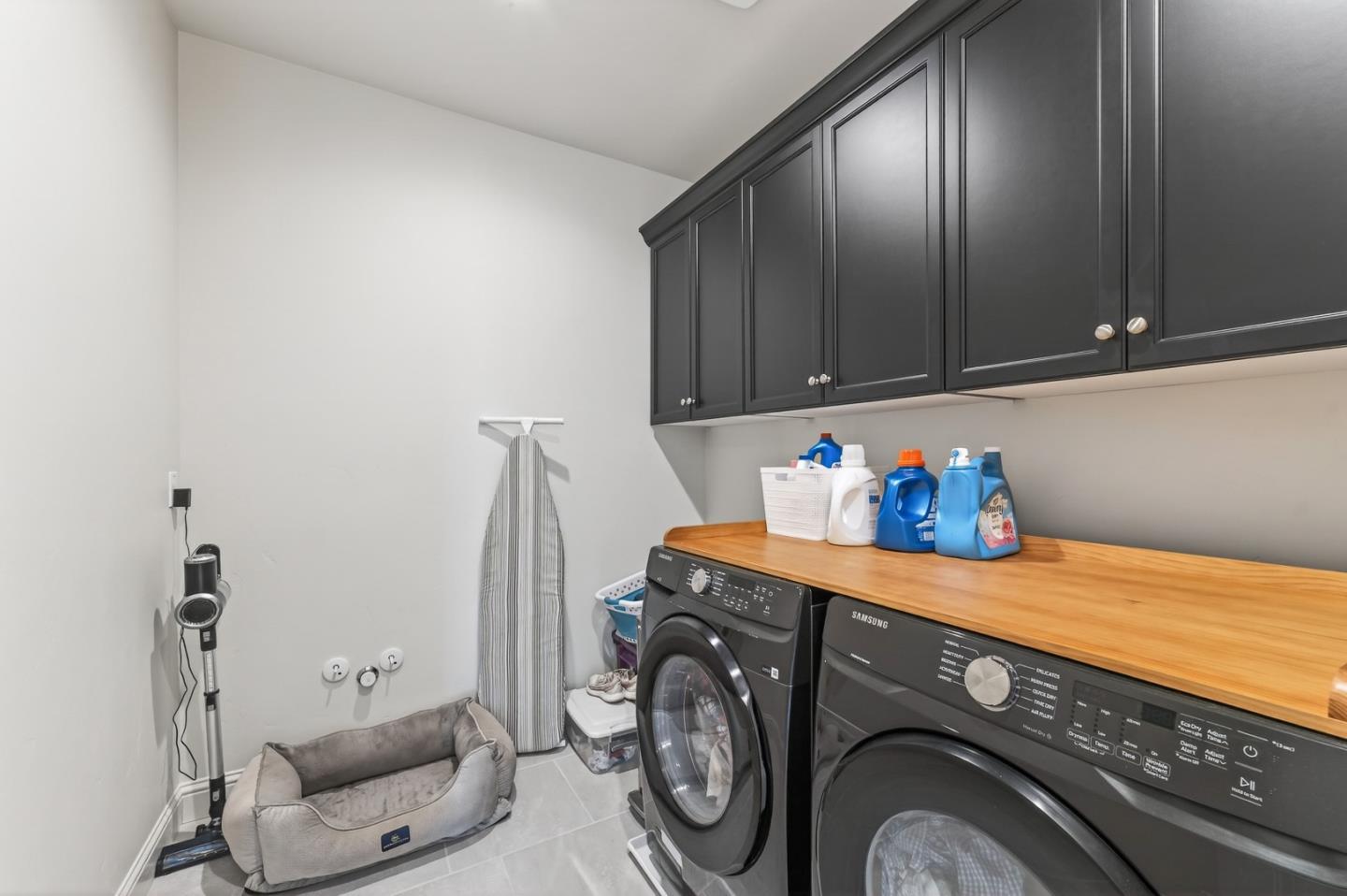 585 Santa Lucia Way
