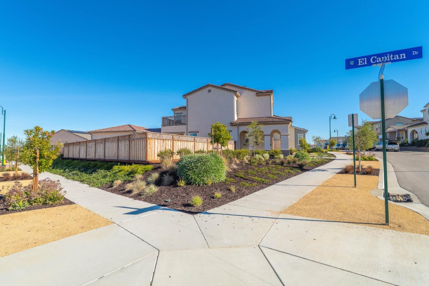 585 Santa Lucia Way