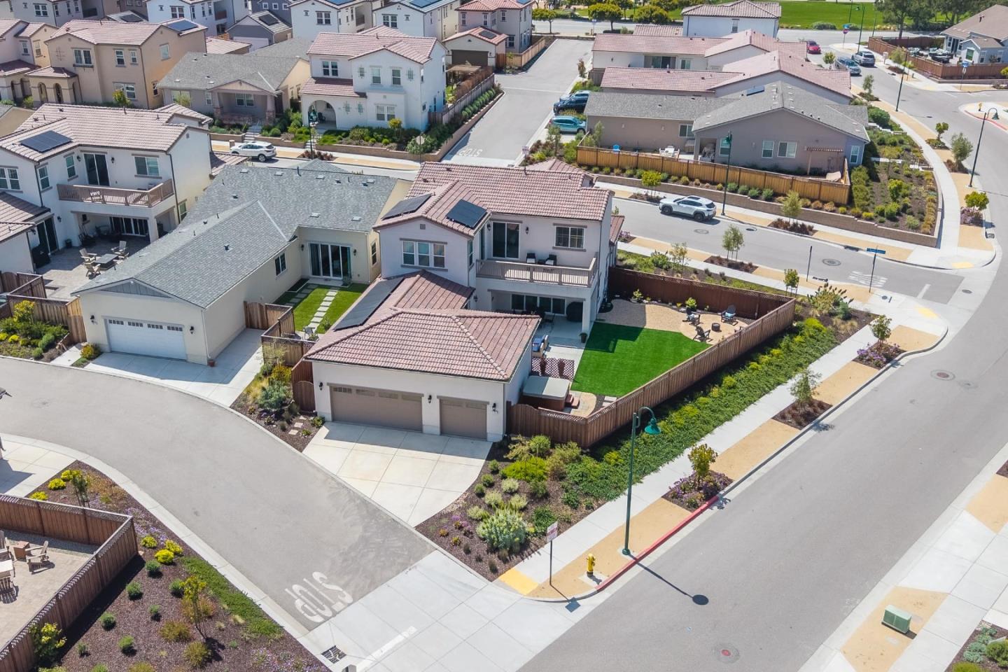585 Santa Lucia Way