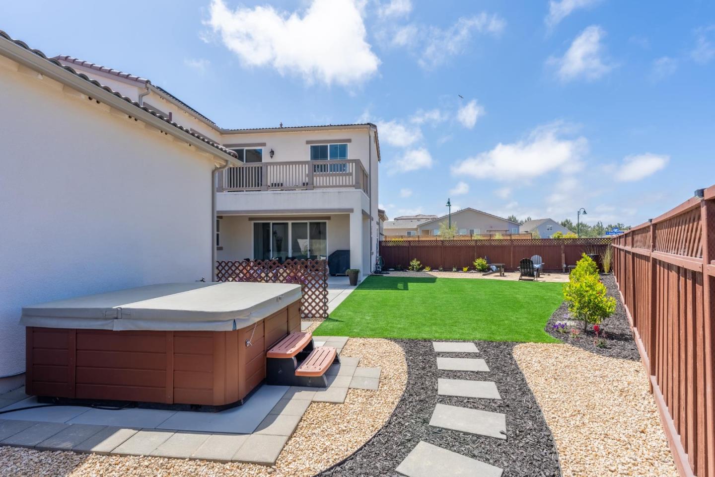 585 Santa Lucia Way