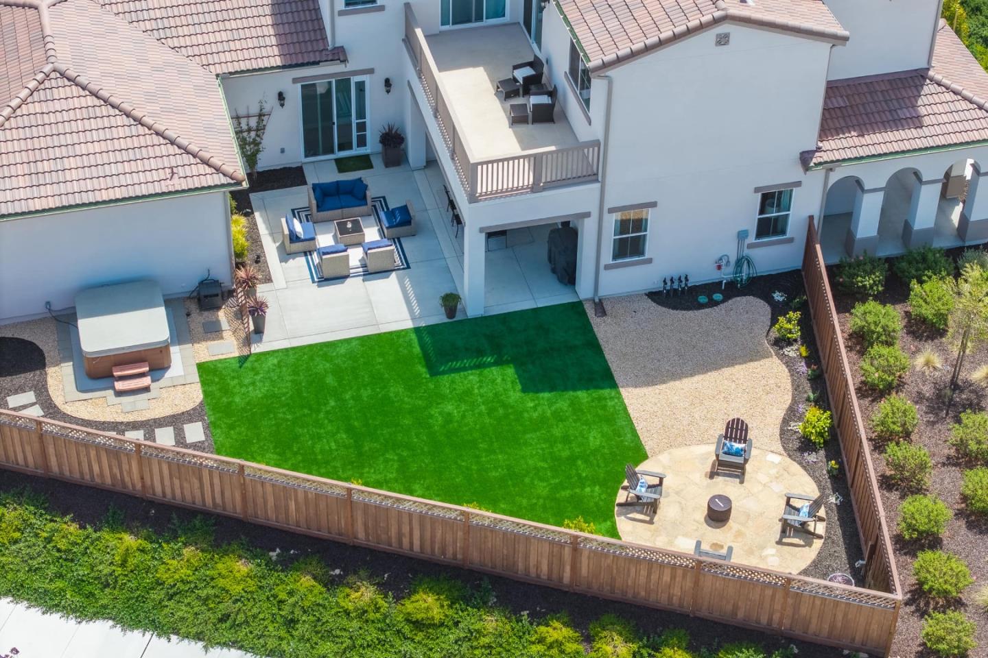 585 Santa Lucia Way
