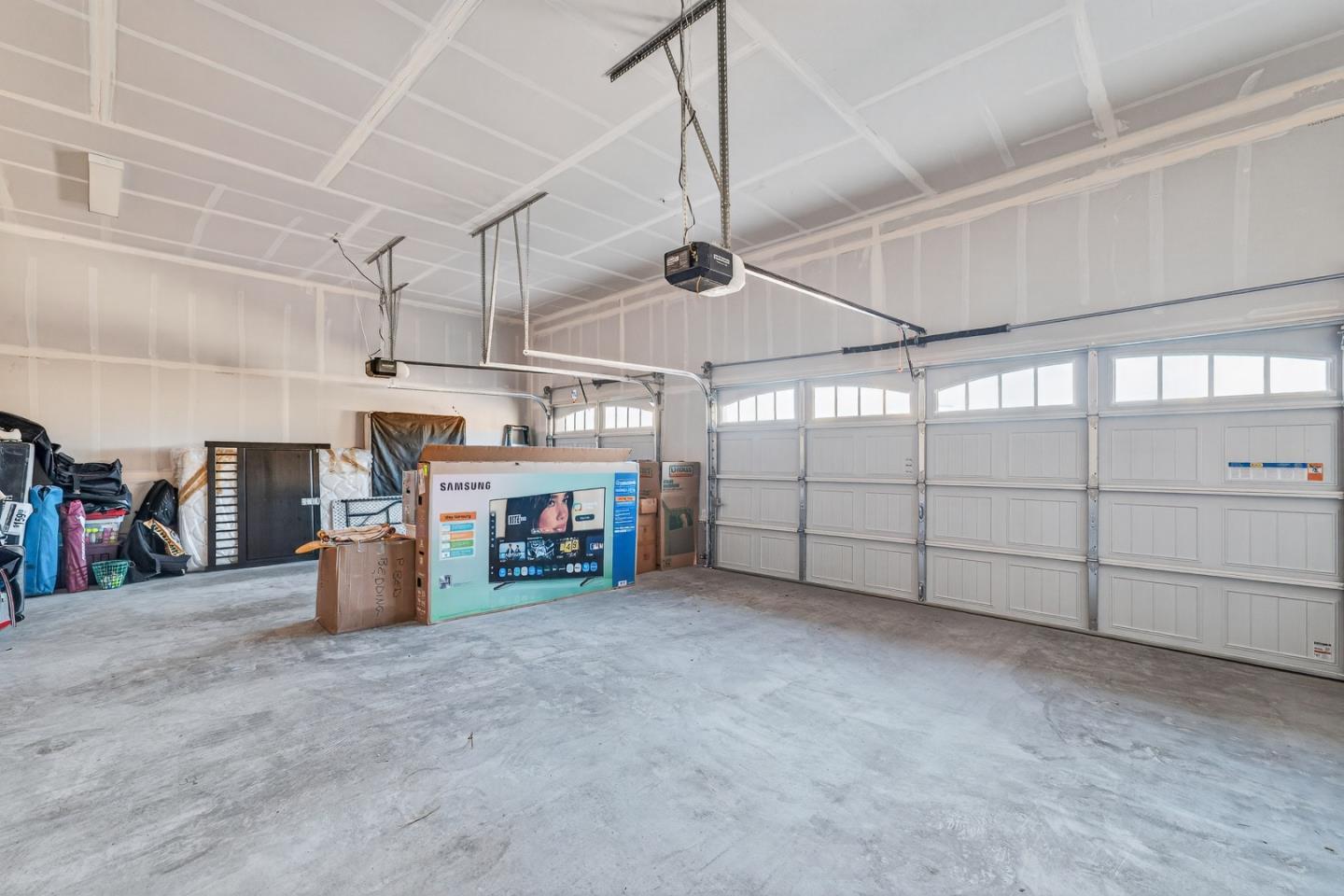 585 Santa Lucia Way