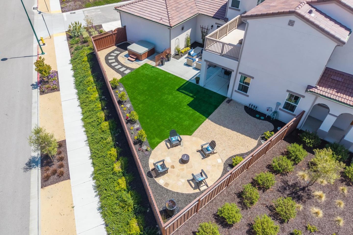 585 Santa Lucia Way