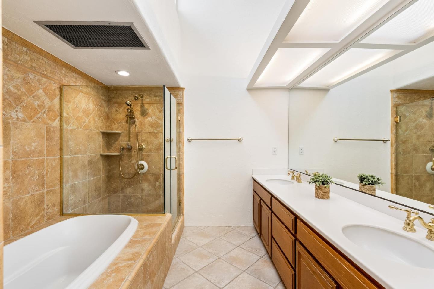 28088 Barn CT