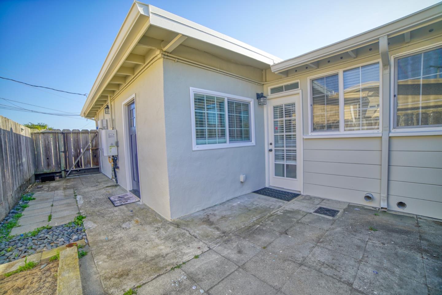 3115 Flower Circle