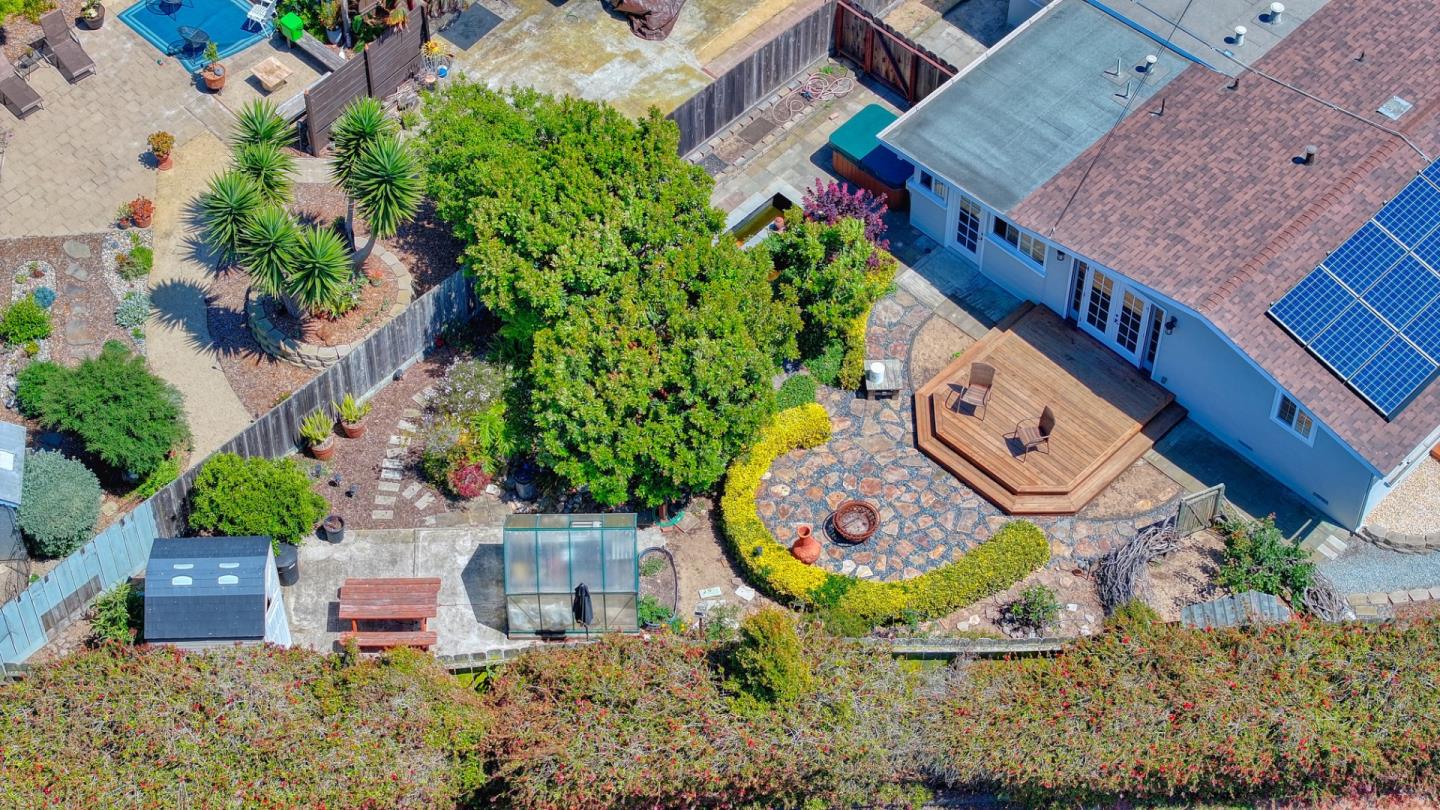 3115 Flower Circle