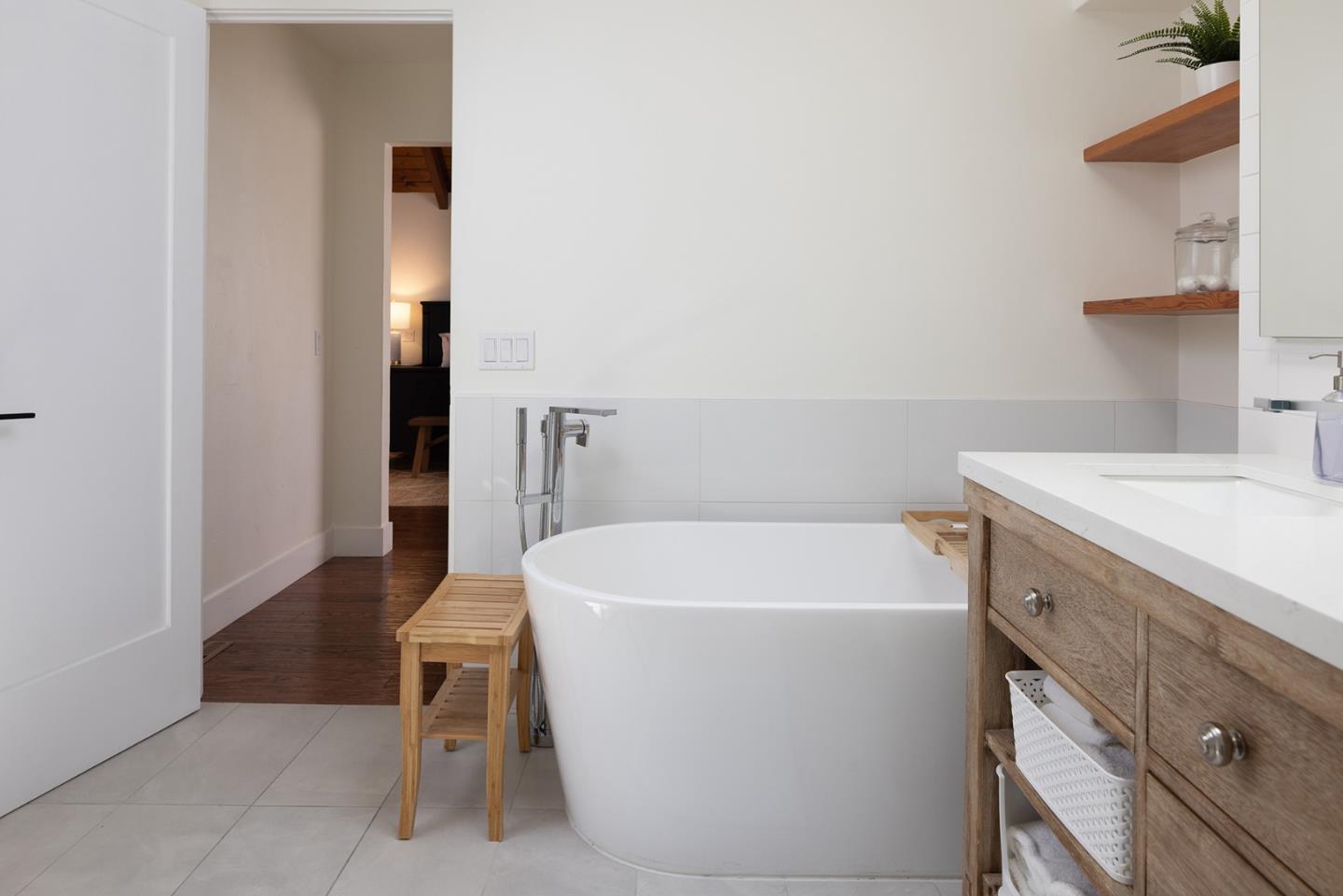 24623 Upper Trail