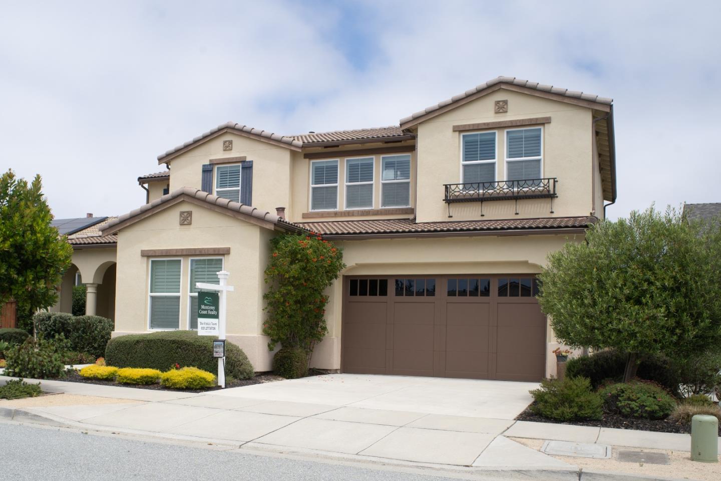 479 Palisade DR