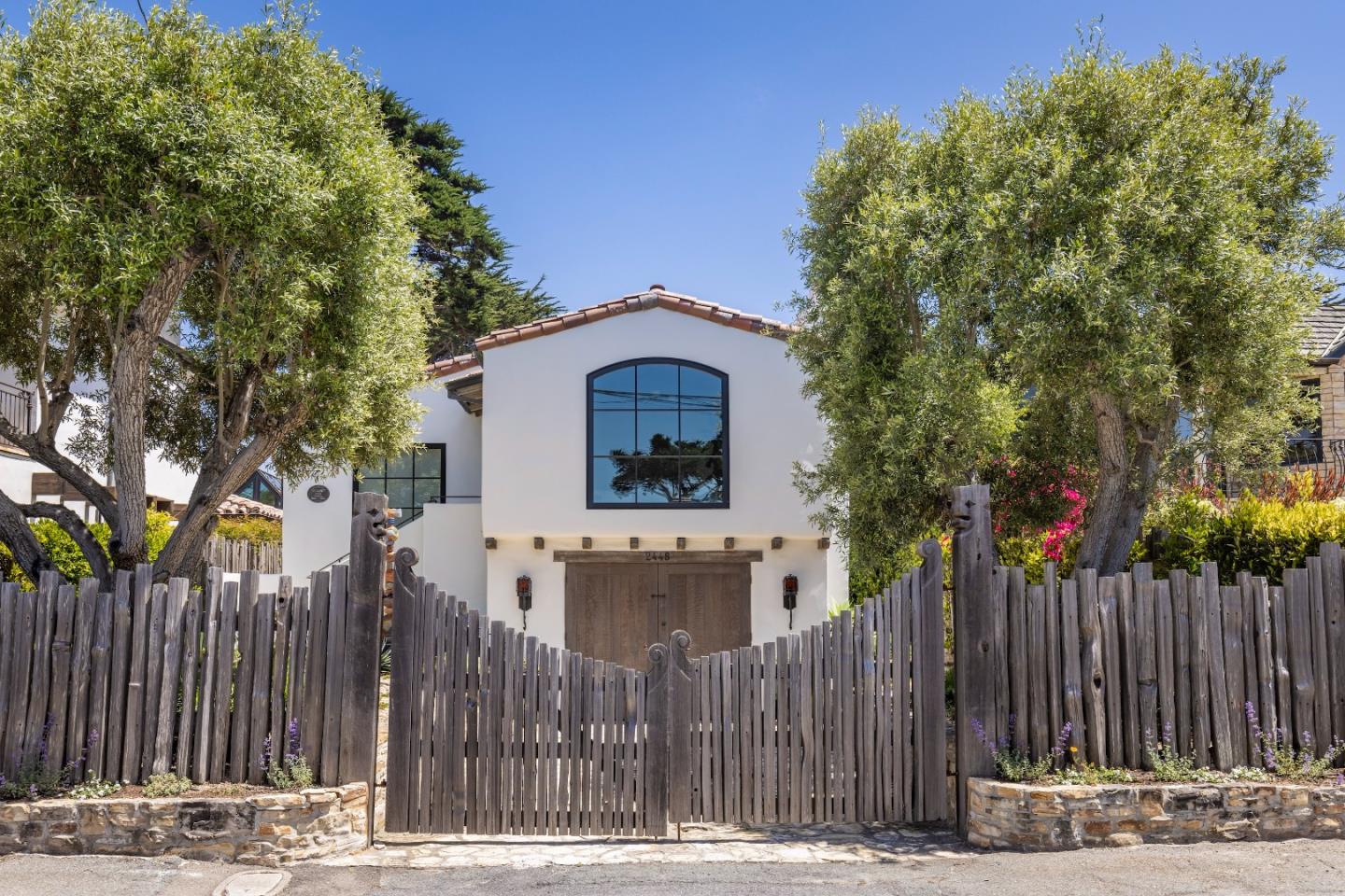 2448 Bay View Avenue