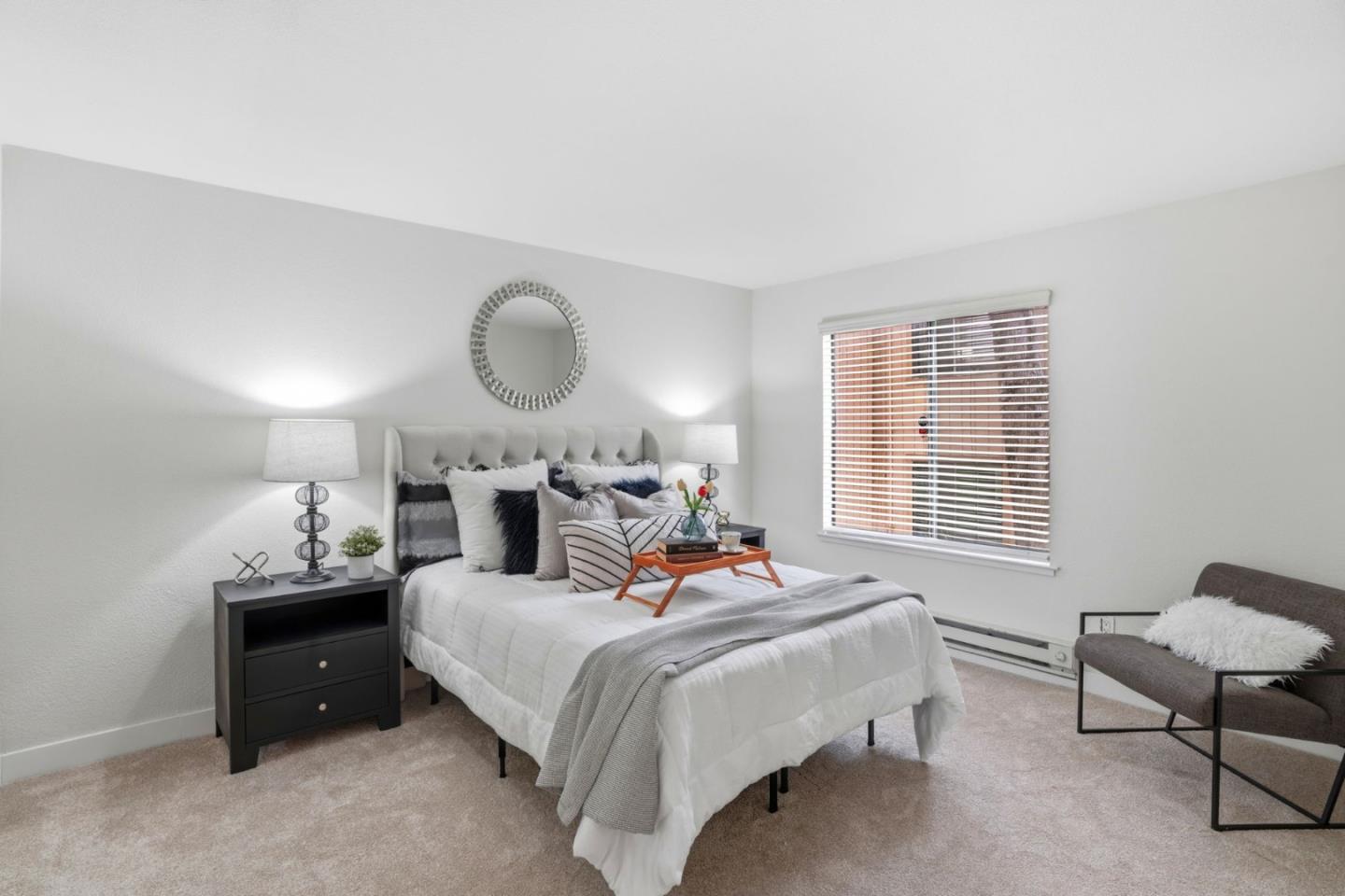 300 Glenwood CIR 174