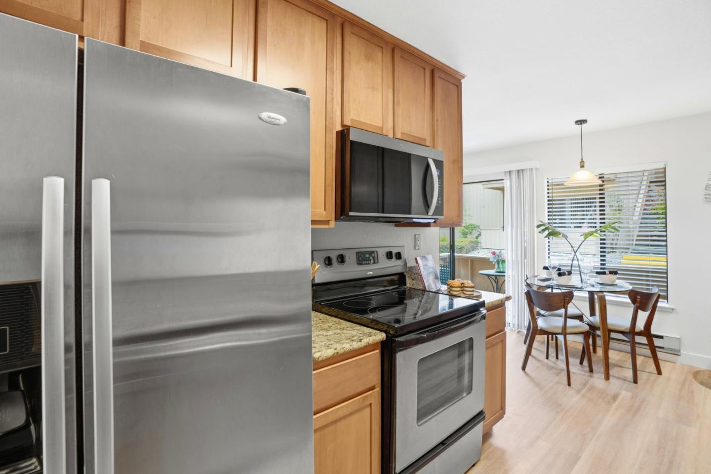 300 Glenwood CIR 174